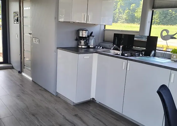 Moonlight Houseboat Ботель *