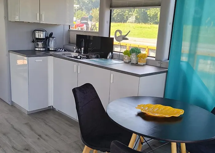 Moonlight Houseboat Ботель Свиноуйсьце