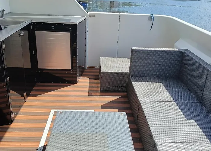 Ботель Moonlight Houseboat *